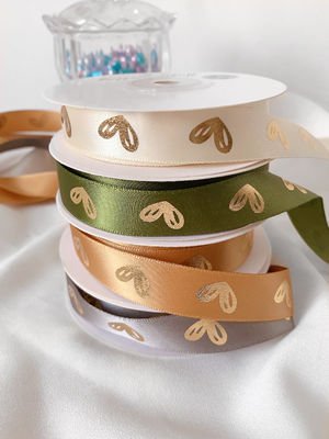 16mm Heart Pattern Gold Foil Printed Ribbon Untuk Pengemasan Hadiah Dan Dekorasi