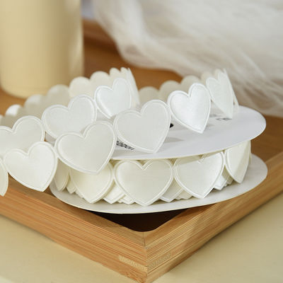 1.5cm*9m 2.5cm*9m Heart Shape Valentine's Day Polyester Gift Ribbon Untuk Kemasan Hadiah Mewah