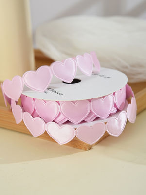 1.5cm*9m 2.5cm*9m Heart Shape Valentine's Day Polyester Gift Ribbon Untuk Kemasan Hadiah Mewah