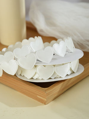 1.5cm*9m 2.5cm*9m Heart Shape Valentine's Day Polyester Gift Ribbon Untuk Kemasan Hadiah Mewah