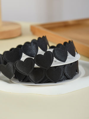 1.5cm*9m 2.5cm*9m Heart Shape Valentine's Day Polyester Gift Ribbon Untuk Kemasan Hadiah Mewah