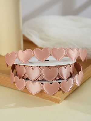 1.5cm*9m 2.5cm*9m Heart Shape Valentine's Day Polyester Gift Ribbon Untuk Kemasan Hadiah Mewah